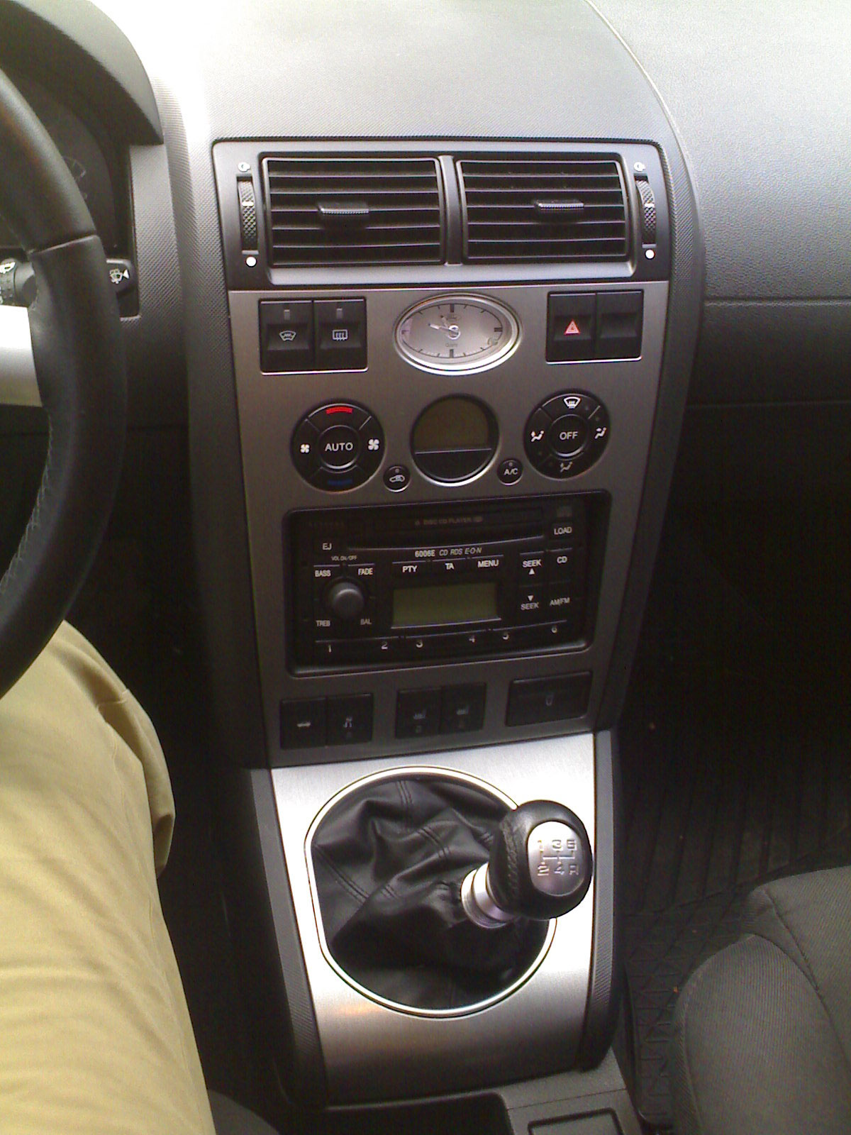 Mondeo 2,5 V6 Ghia