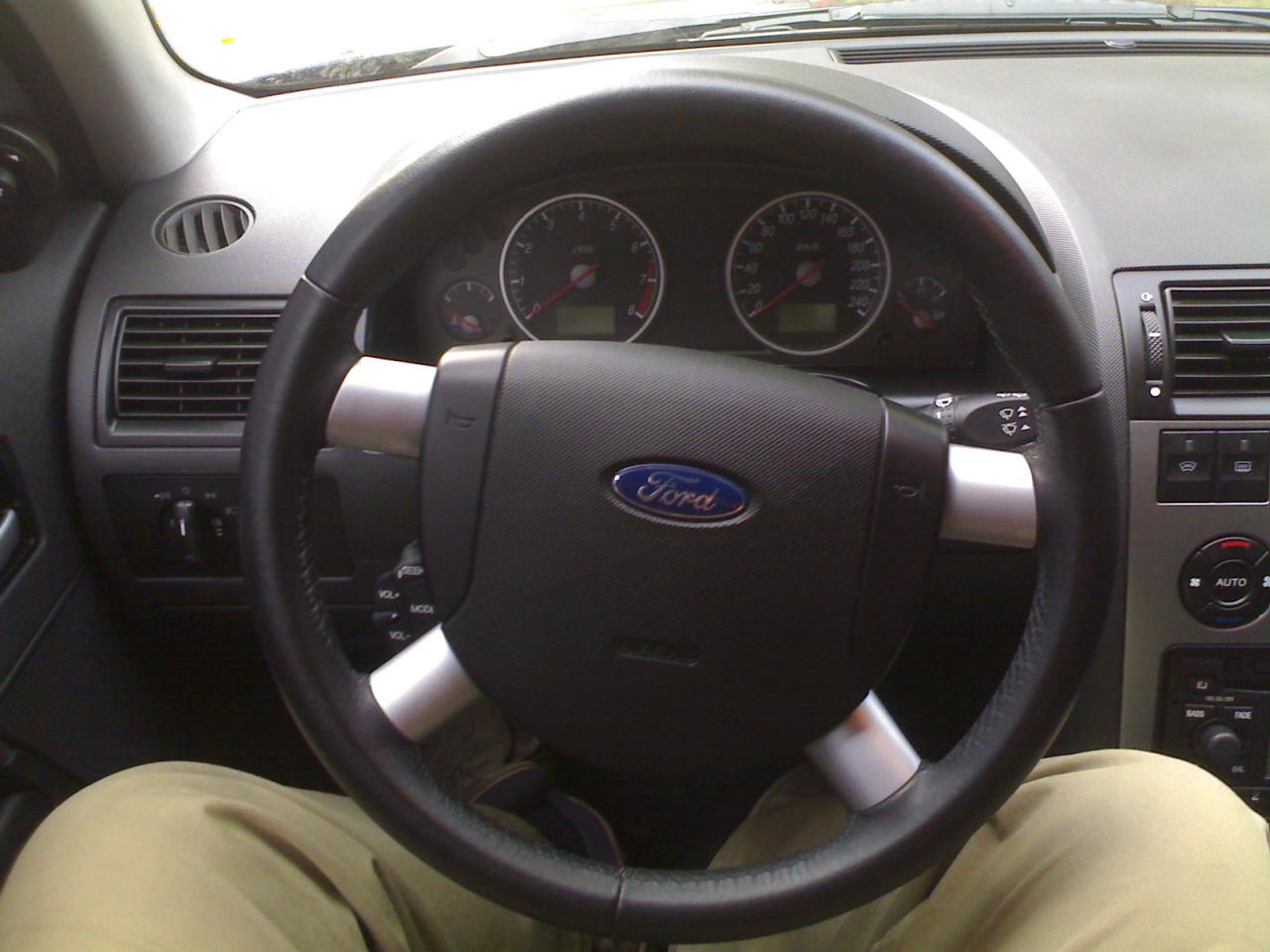 Mondeo 2,5 V6 Ghia