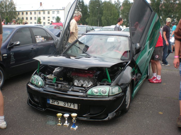 cív