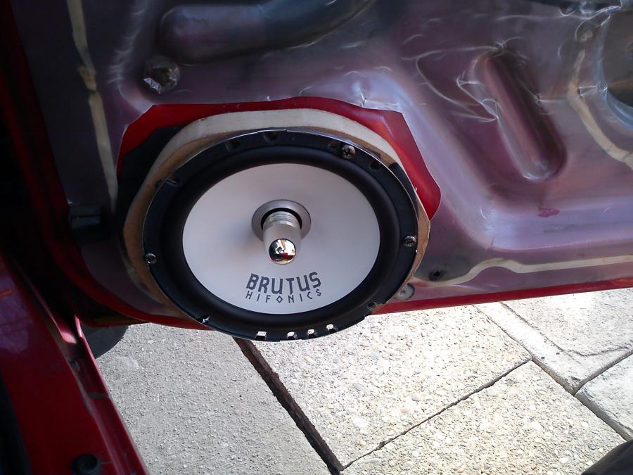 Hifonics Brutus